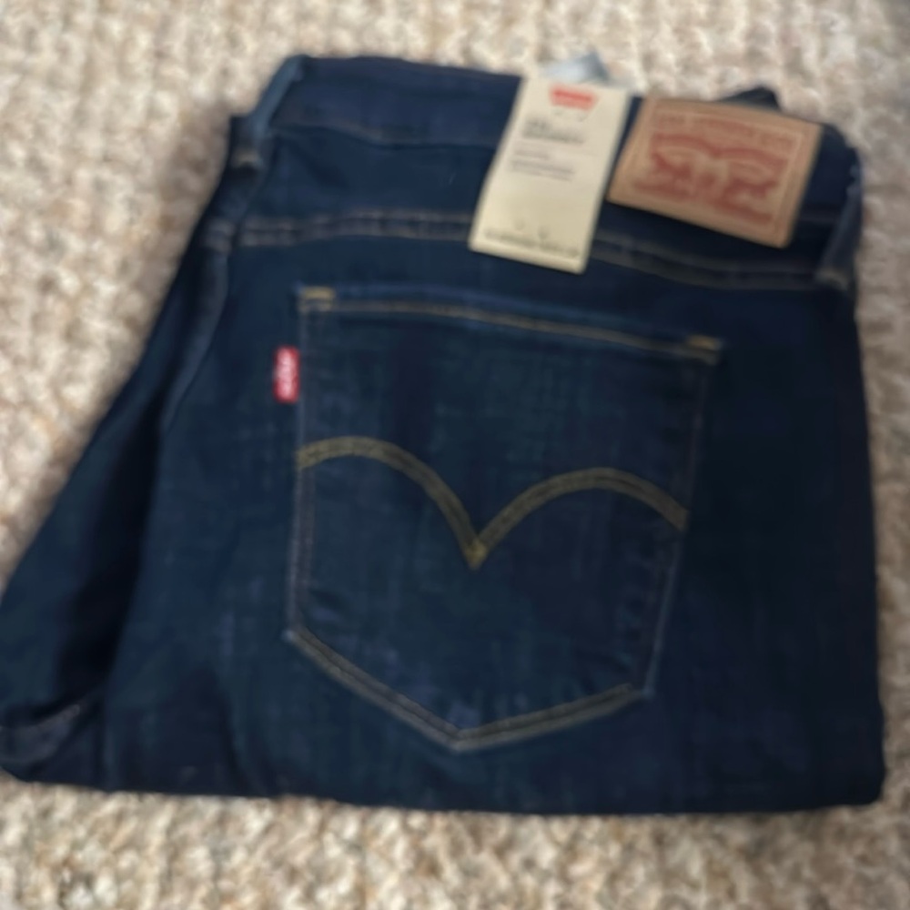 Levi’s jeans 711 skinny size 33x30 NWT